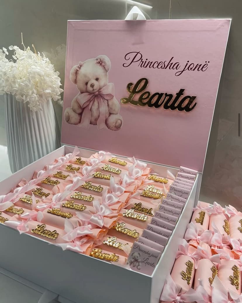 Princeshë box — konfeta rozë personalizuara